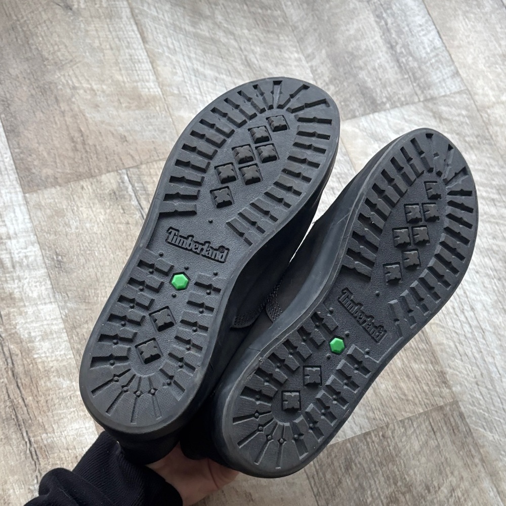 women’s Black High-Top timberland Sneakers - Picture 5 of 10